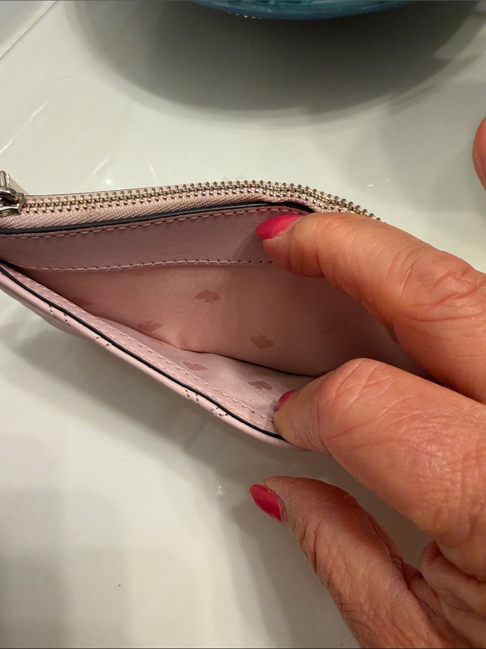 kate spade quilted blush pink card pouch with gold-tone zipper - Picture 3 of 6